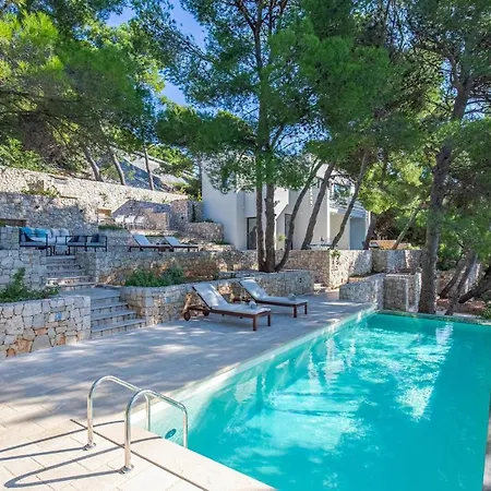 Holiday home Luce Primosten